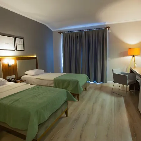 Hma & Aparthotel 3*